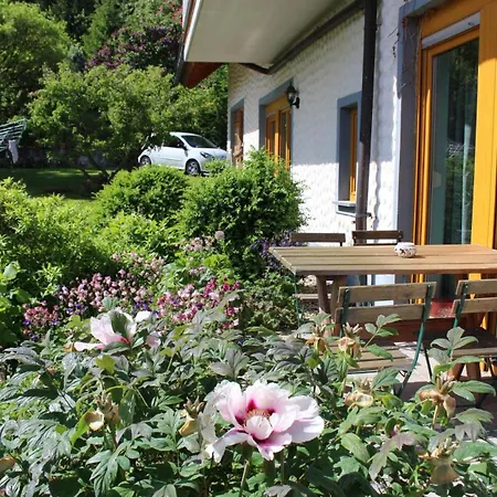 Ferienwohnung Troebinger *